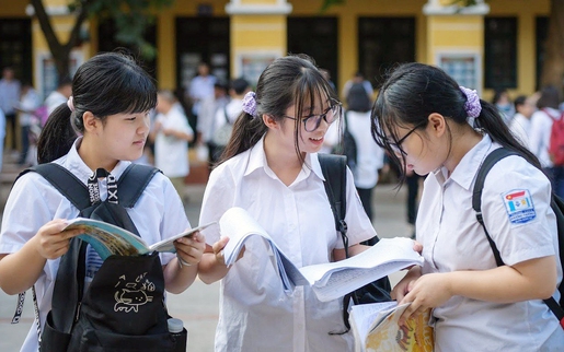 Tuyển sinh lớp 10: Học sinh tăng tốc cho cuộc đua căng thẳng