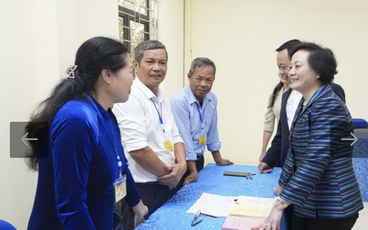 Phó Thủ tướng Phạm Thị Thanh Trà kiểm tra công tác bầu cử ở Điện Biên