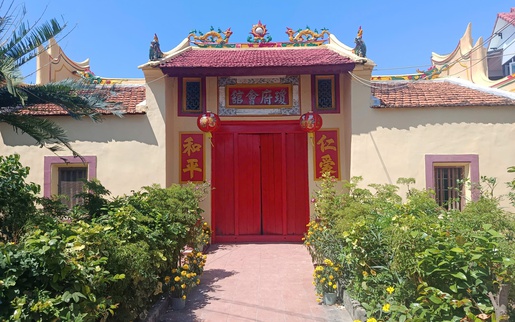 Khánh Hòa: Nhiều di tích "cửa đóng then cài" giữa mùa du lịch