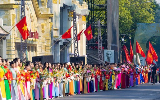 Bộ Nội vụ bác bỏ thông tin hoán đổi để nghỉ Giỗ Tổ, 30/4-1/5 kéo dài 9 ngày