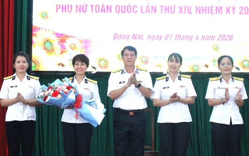 Phụ nữ Trung tâm Bảo đảm kỹ thuật thi đua chào mừng Đại hội Phụ nữ toàn quốc XIV