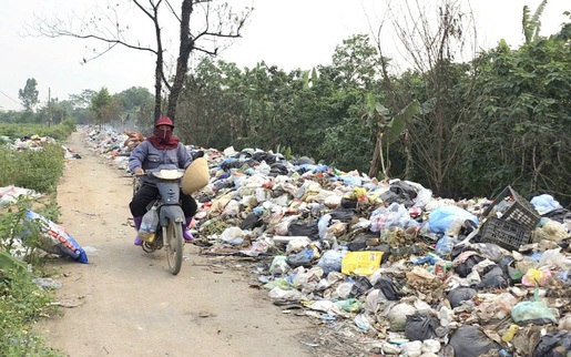 Bãi rác "vỡ trận" ở Hưng Yên: Chính quyền vào cuộc sau phản ánh của Báo Phụ nữ Việt Nam