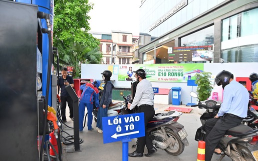 Giá xăng dầu giảm mạnh, xăng E10RON95-III chính thức có giá cơ sở