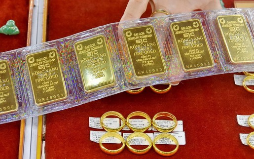 Giá vàng tăng mạnh, vượt 145 triệu đồng/lượng