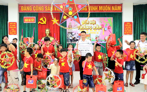 Mùa Trung thu ấm tình quân dân ở Đặc khu Trường Sa