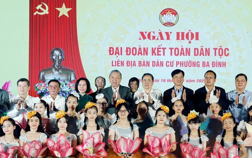 Tổng Bí thư Tô Lâm dự Ngày hội Đại đoàn kết dân tộc ở phường Ba Đình