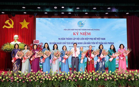 Phụ nữ Hải Phòng đóng góp ngày càng thiết thực vào sự phát triển của thành phố
