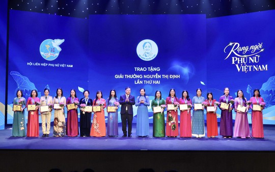Trao Giải thưởng Nguyễn Thị Định năm 2026: Tôn vinh 32 cán bộ Hội phụ nữ tận tâm, sáng tạo