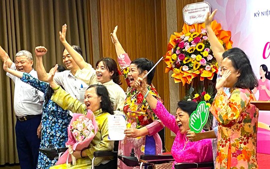 Tạo cơ hội để phụ nữ khuyết tật tỏa sáng