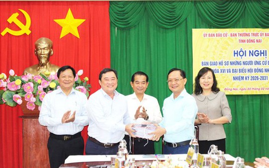 Đồng Nai: Bàn giao hồ sơ những người được giới thiệu ứng cử đại biểu Quốc hội khóa XVI và đại biểu HĐND các cấp, nhiệm kỳ 2026 - 2031