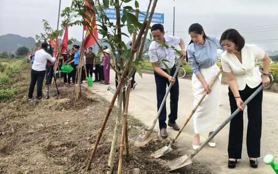 Ninh Bình: Khánh thành "Đường cây Phụ nữ" chào mừng Đại hội