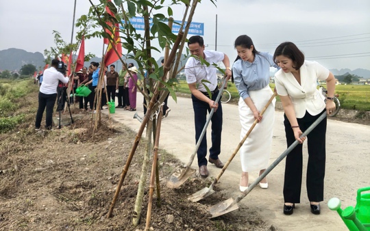 Ninh Bình: Khánh thành "Đường cây Phụ nữ" chào mừng các sự kiện chính trị quan trọng
