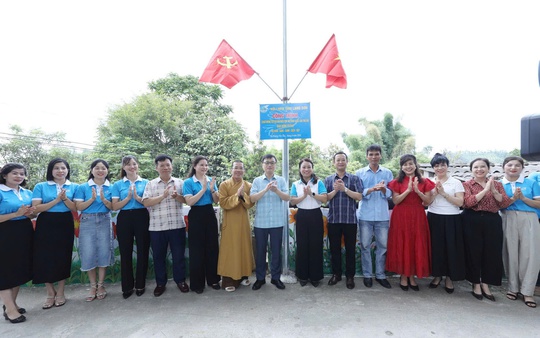Sạch đẹp vùng biên xứ Lạng chào mừng Đại hội Phụ nữ toàn quốc XIV