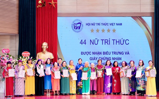 Tôn vinh đóng góp và khát vọng cống hiến của những nữ trí thức Việt Nam tiêu biểu