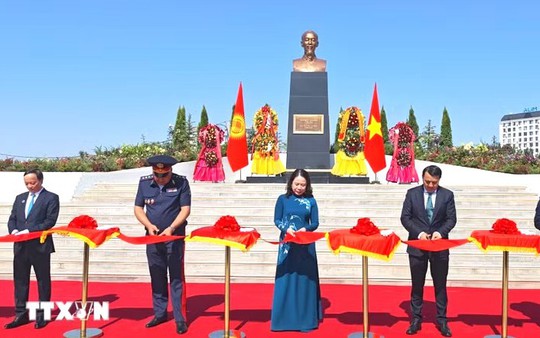 Khánh thành Tượng đài Chủ tịch Hồ Chí Minh tại thủ đô Bishkek của Kyrgystan
