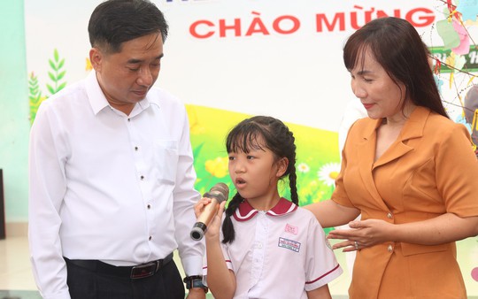 TPHCM: Ngày hội "Tiếp sức đến trường - Cùng em vững bước"