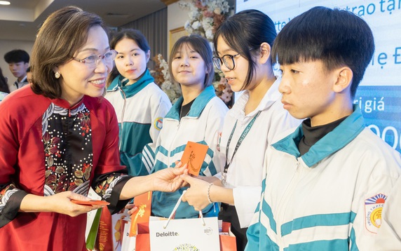 Nam Định: "Mẹ đỡ đầu" tăng cường kết nối định hướng nghề nghiệp cho con mồ côi