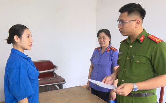 Tinh vi thủ đoạn sản xuất thuốc bảo vệ thực vật giả từ hạt nêm