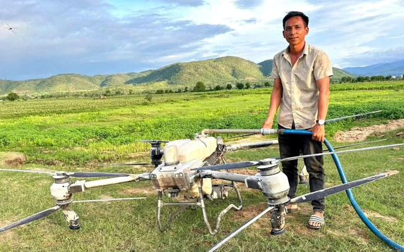 Drone cứu hộ: Đừng để người dân thành anh hùng bất đắc dĩ