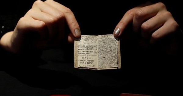 Bản thảo 'mini' độc đáo của nữ văn sỹ Charlotte Bronte trở về quê nhà