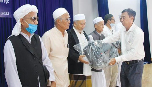 An Giang: Người có uy tín trong đồng bào dân tộc thiểu số góp phần xây dựng khối đại đoàn kết toàn dân tộc