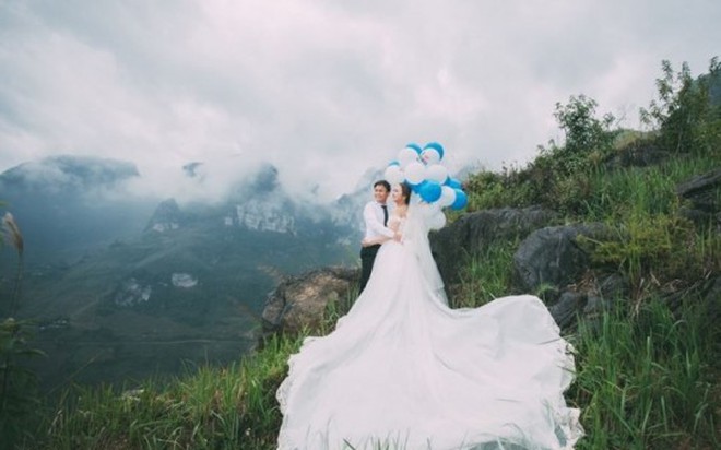 Hà Giang là địa điểm lý tưởng để chụp hình cưới - khung cảnh tuyệt đẹp, ánh sáng và bầu không khí đơn giản là hoàn hảo.