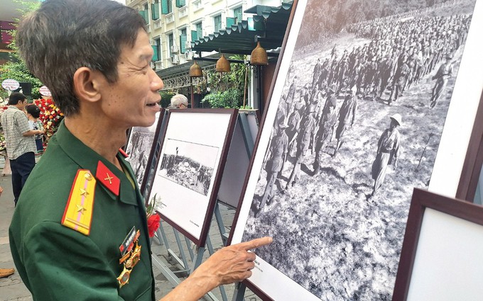 Triển lãm bản anh hùng ca bằng ảnh về chiến dịch Điện Biên Phủ
