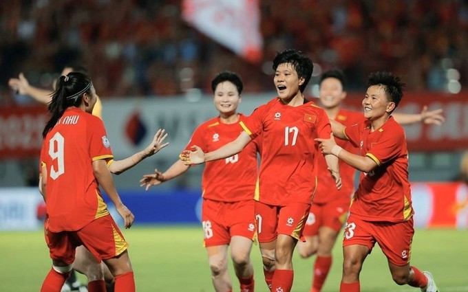 AFF Cup nữ: Đương kim vô địch bị loại, Việt Nam gặp Australia ở bán kết