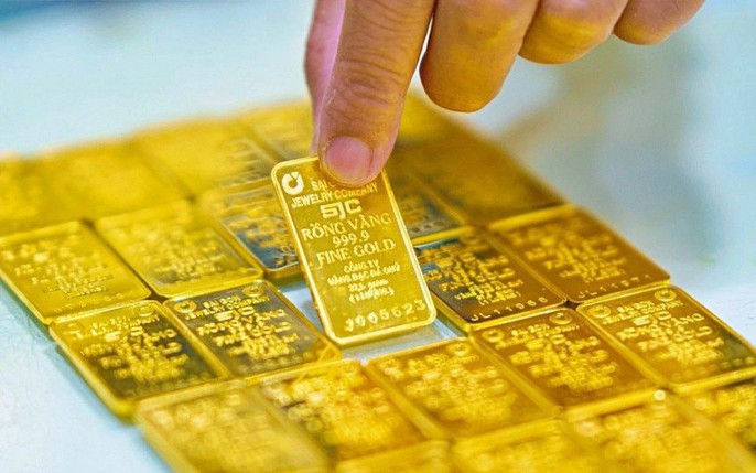 Giá vàng vượt 121 triệu đồng sau động thái mới từ Tổng thống Mỹ