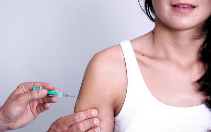 Chị em cần tiêm bao nhiêu mũi vaccine trong đời?