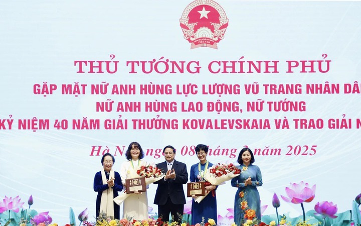 Phụ nữ Việt Nam trong khoa học công nghệ